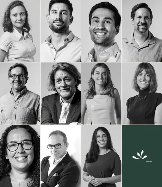 Mosaico con los retratos de los profesionales de Cuidarles